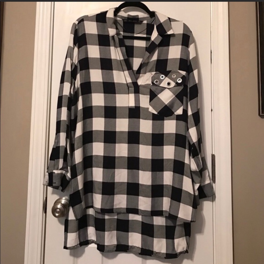 ZARA FASHION SIZE M PLAID FLANNEL HI-LO TOP